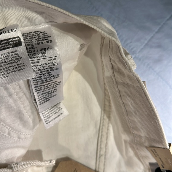 Silver tab high waisted mom shorts white brand new with tags size 28 - Picture 6 of 9